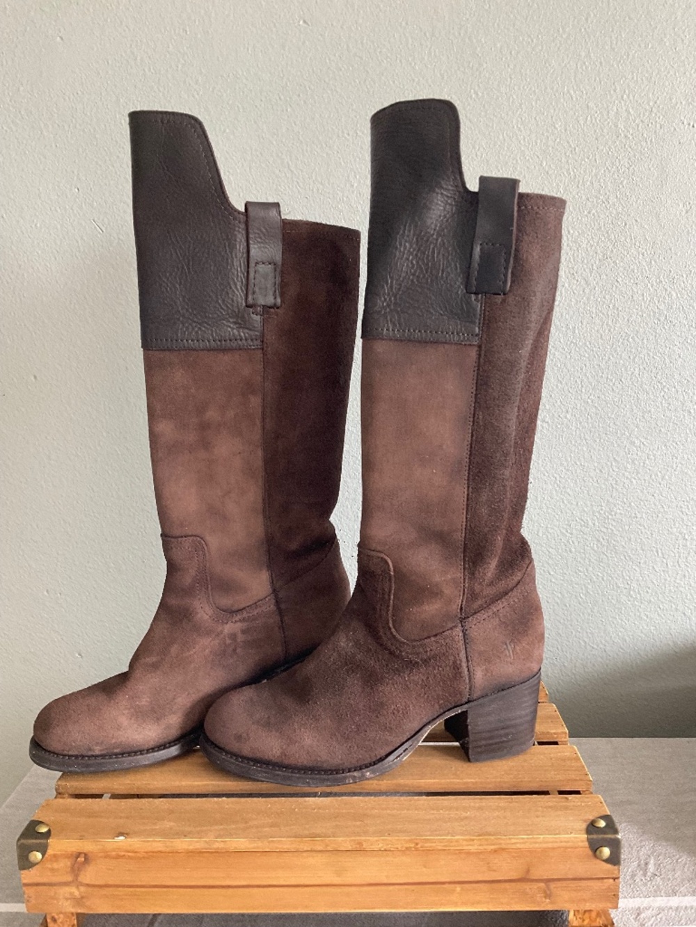FRYE AUTUMN BLAZE BOOTS SIZE 9.5